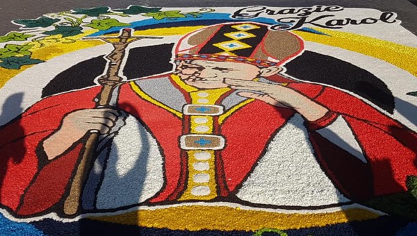 MOZAIKI Z PAPIEŻAMI W WATYKANIE