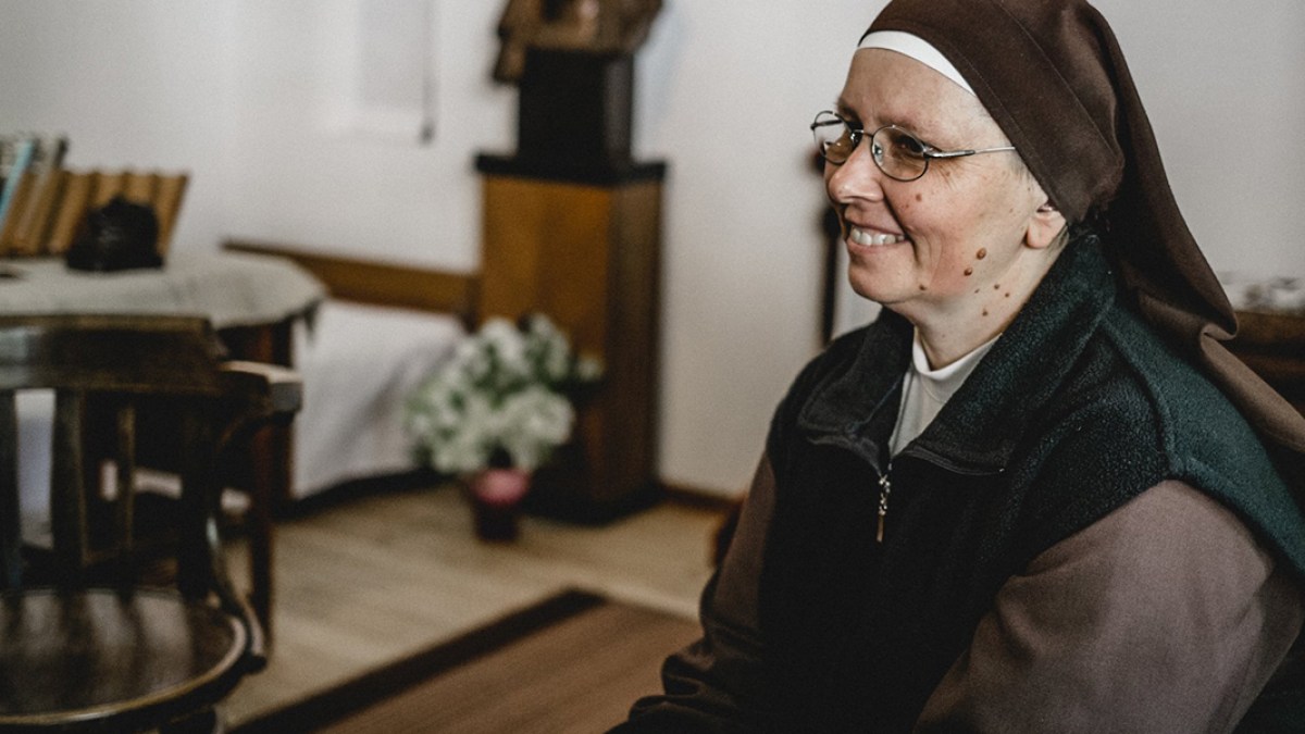 WEB3 LASKI TRIUNO SISTER BLIND CHILD