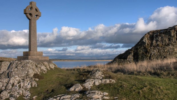 IRELAND,CROSS