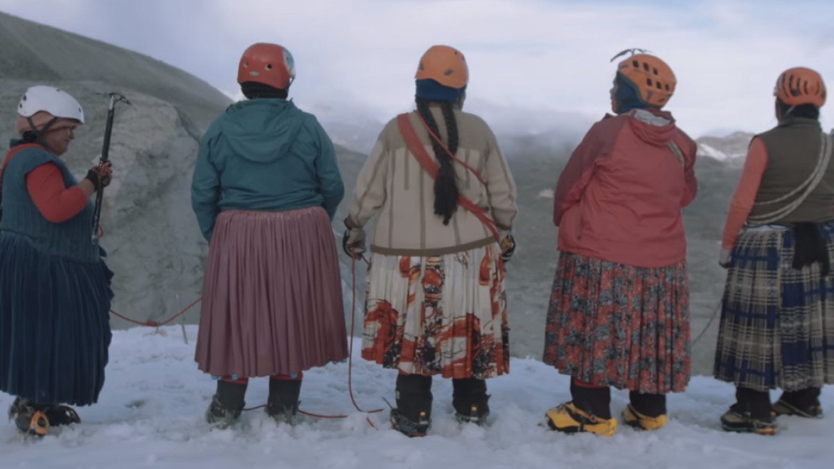 CHOLITA, WSPINACZKA W SPÓDNICACH