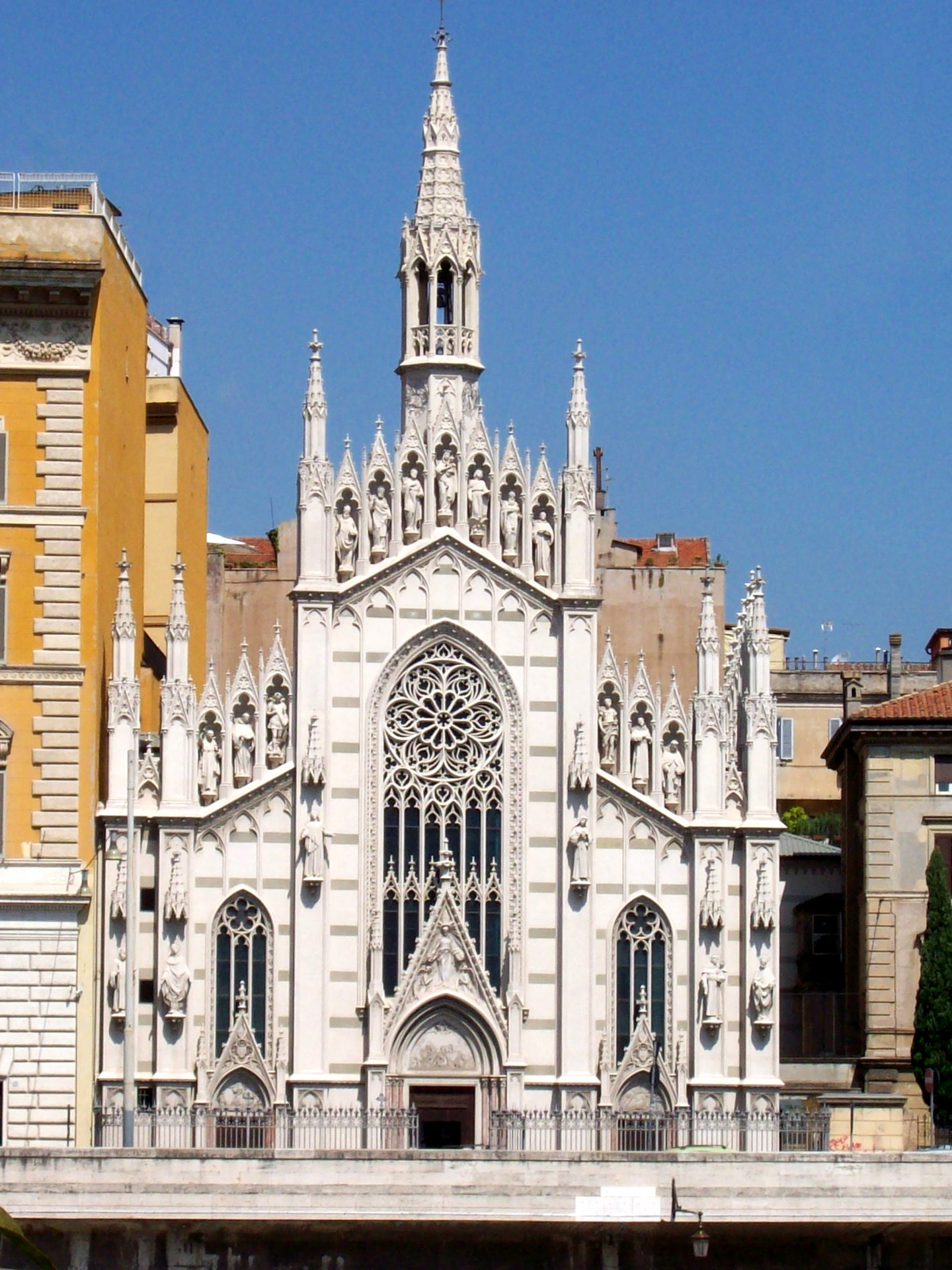 CHURCH OF THE SACRED HEART OF SUFFRAGE IN PRATI