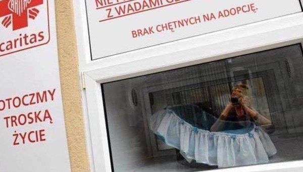 FOTOMONTAŻ Z OKNEM ZYCIA