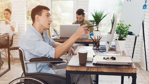 NIEPEŁNOSPRAWNY PRACOWNIK