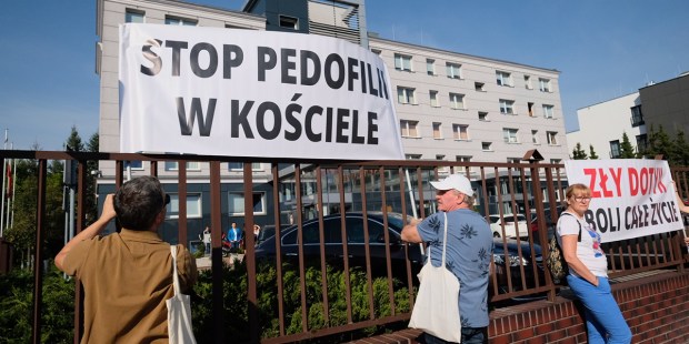 ZAKON WYPŁACIŁ ODSZKODOWANIE