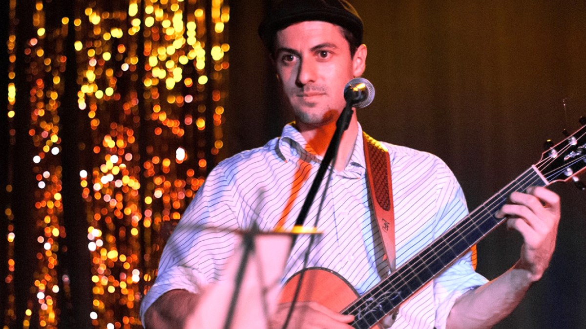 FRANCOIS MARTINEAU, PÓŁFINALISTA MAM TALENT