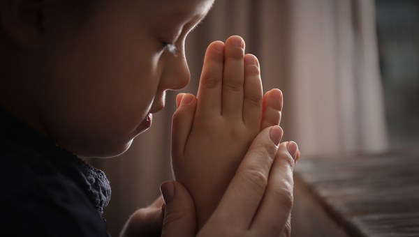 JAK UCZYĆ DZIECI MODLITWY