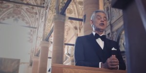 Bocelli śpiewa o Maryi. Elektryzująca interpretacja “Ave Maria”!