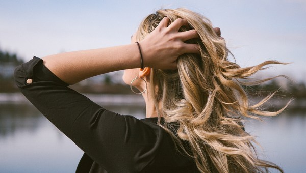 SKĄD SIĘ WZIĘŁO SŁOWO KOBIETA