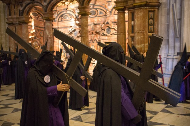 HOLY WEEK; SEMANA SANTA; SEVILLE; SEVILLA; PENITENTES