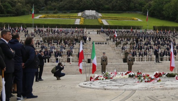 OBCHODY ZDOBYCIA MONTE CASSINO