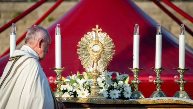POPE CORPUS DOMINI