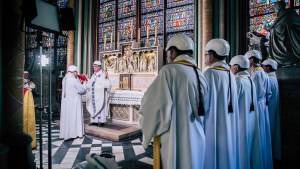 First mass celebrated in Notre-Dame Cathedral