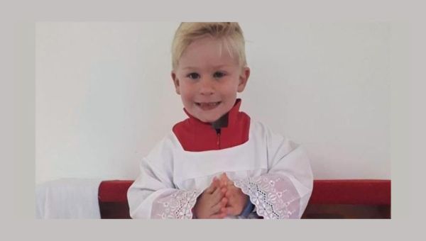 Mały Lazaro uzdrowiony z nowotora