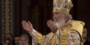 Grupa duchownych prawosławnych chce postawić Cyryla przed trybunałem