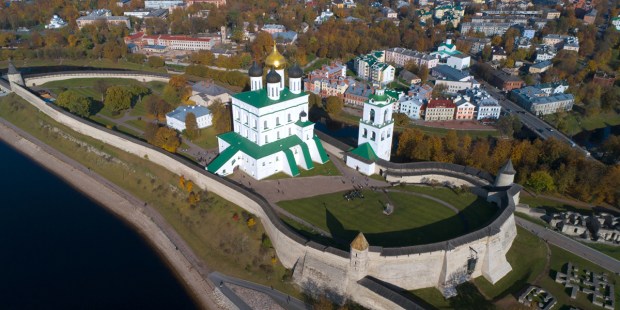 PSKOV, TRINITY CATHEDRAL