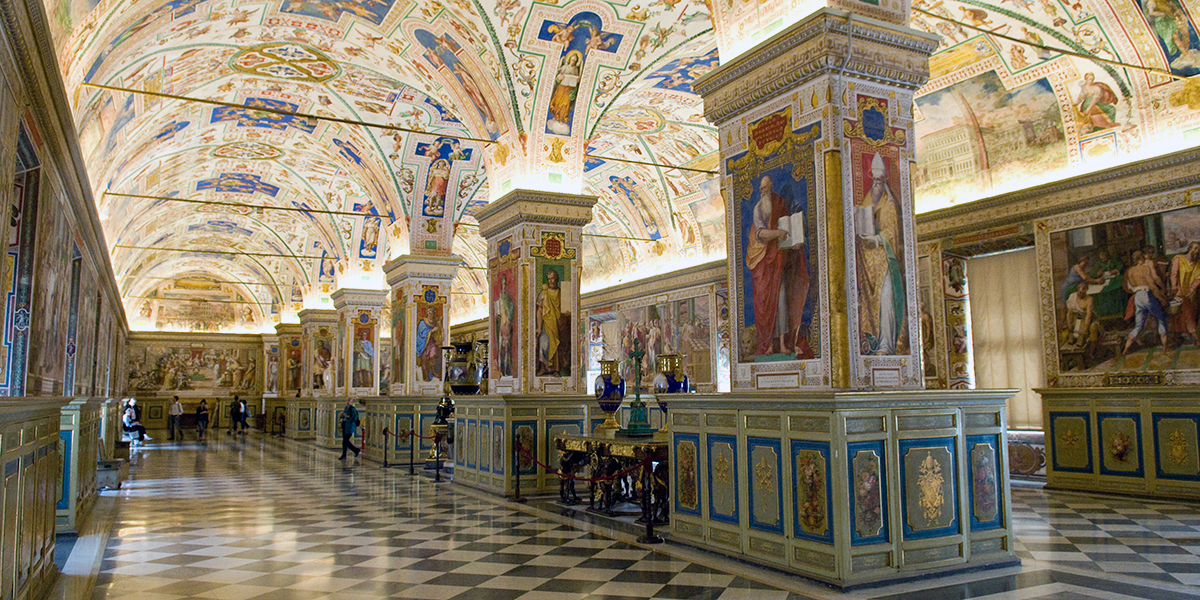 THE SISTINE HALL OF THE VATICAN LIBRARY