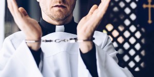 Indie: zatrzymano dwóch księży i katechetę. Za nawracanie „na siłę”