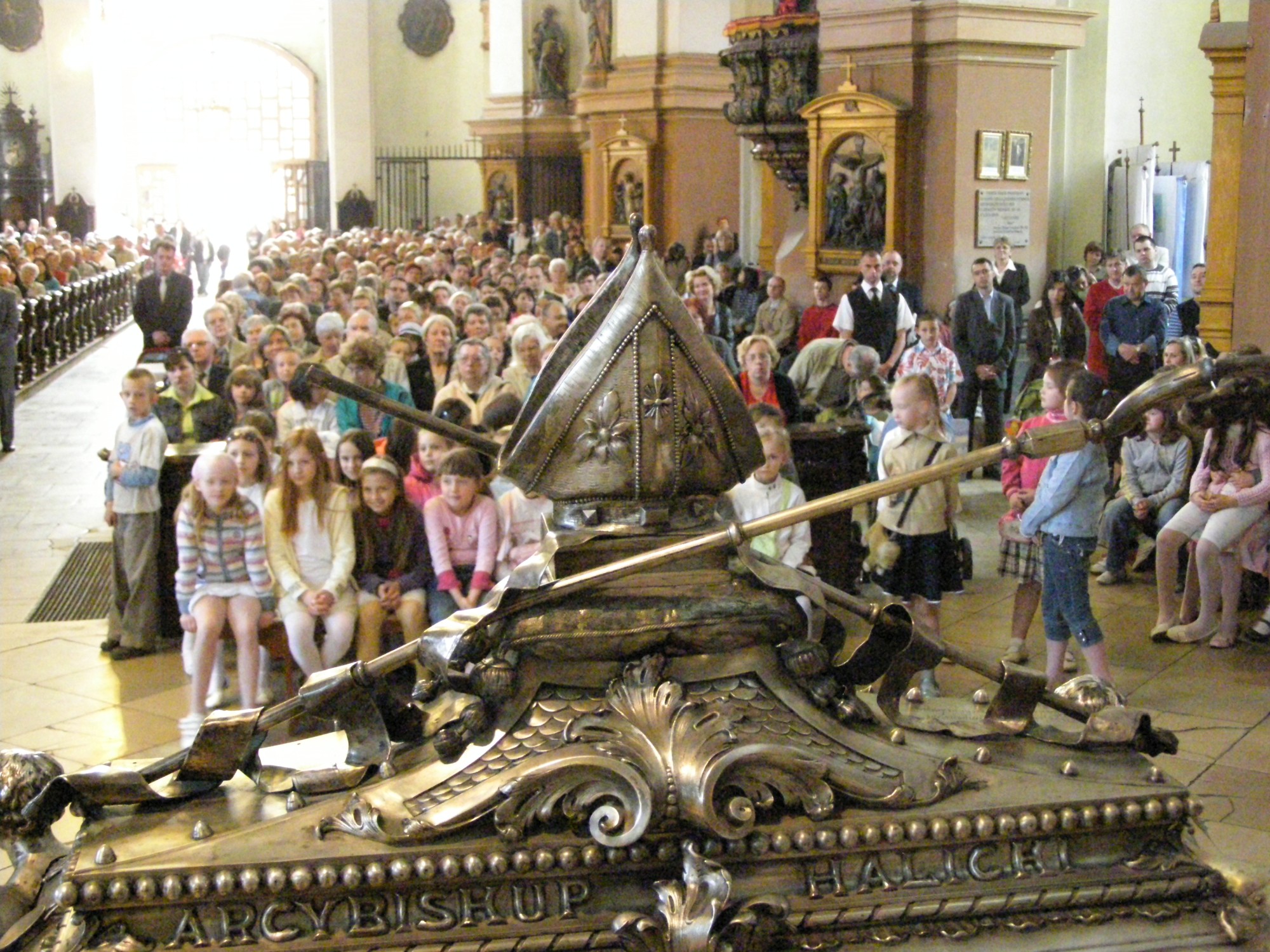 [GALERIA] Nabożeństwo mitry bł. Jakuba Strzemię