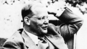 DIETRICH BONHOEFFER