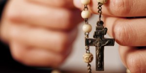 Koronka kamedulska o Męce Pańskiej: tu możesz być blisko Jezusa Ukrzyżowanego