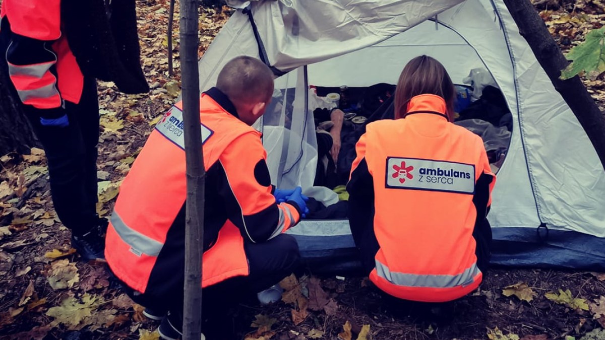AMBULANS Z SERCA