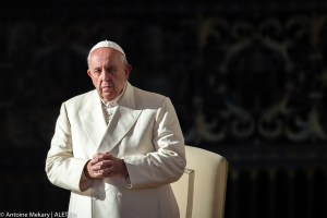 Papież: dziś chrześcijanie są prześladowani w białych rękawiczkach