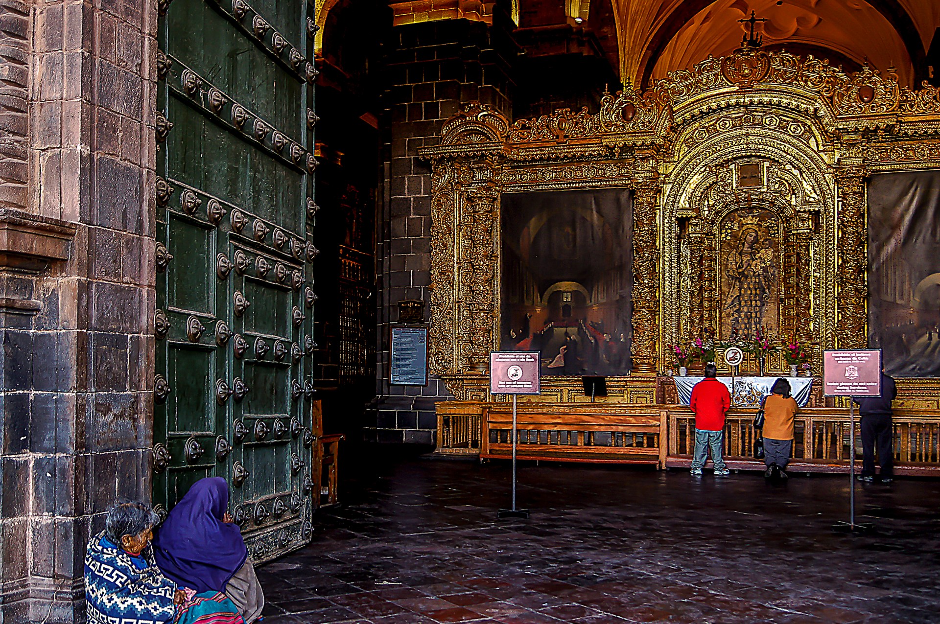 CUSCO CATHEDRAL; PERU; INTERIOR