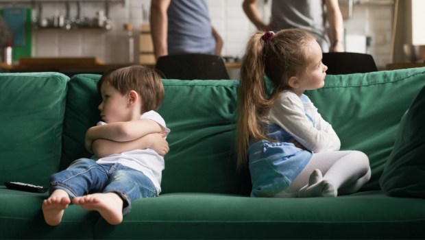 dispute frères et soeurs ; enfants