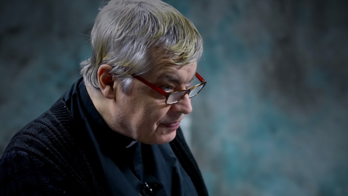 PIOTR PAWLUKIEWICZ