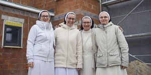 Siostry z Broniszewic budują nowy dom! Tym razem jednak nie zbierają funduszy…
