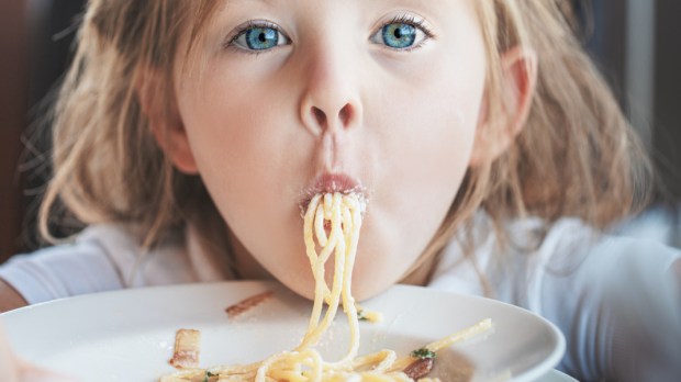 web3-girl-child-eating-spaghetti.jpg