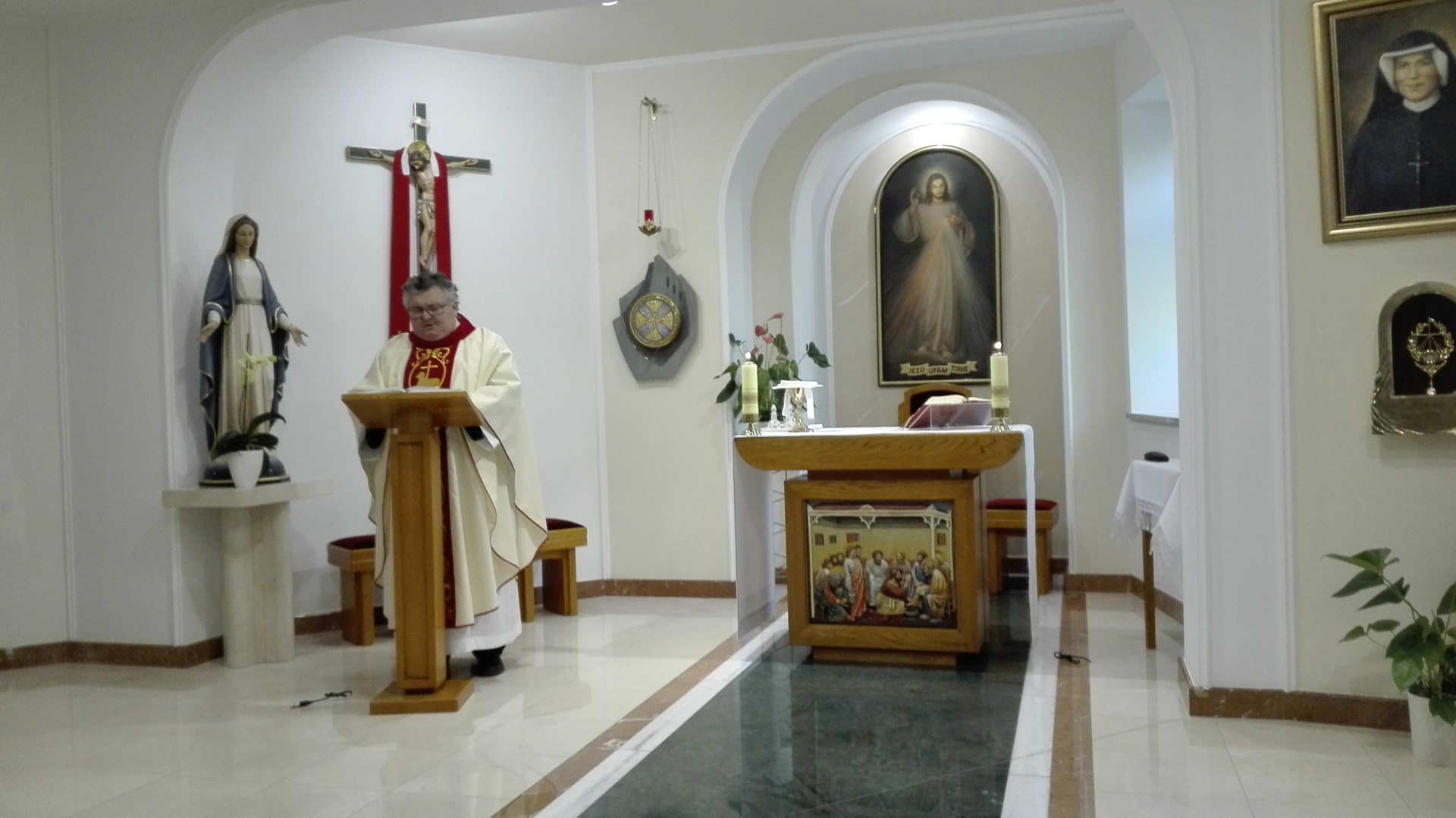 KLASZTOR SIÓSTR MIŁOSIERDZIA