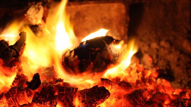 web-05-fire-hot-brass-coal-robyn-jay-cc-by-2.0.jpg