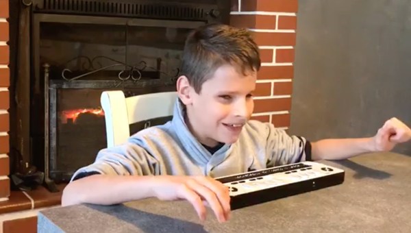 ALESSANDRO READS THE GOSPEL