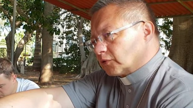 ZIEMIA ŚWIĘTA Z BISKUPEM RYSIEM