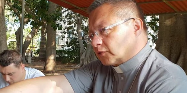 ZIEMIA ŚWIĘTA Z BISKUPEM RYSIEM