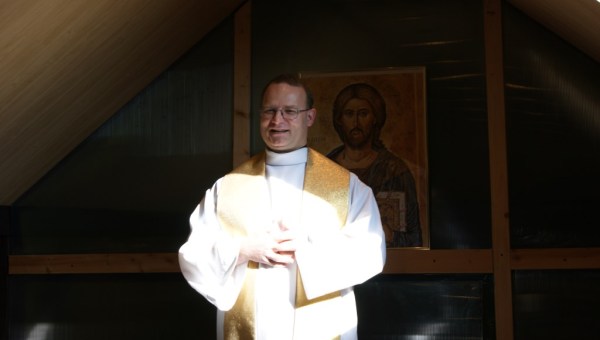 KSIĄDZ RADOSŁAW CHAŁUPNIAK