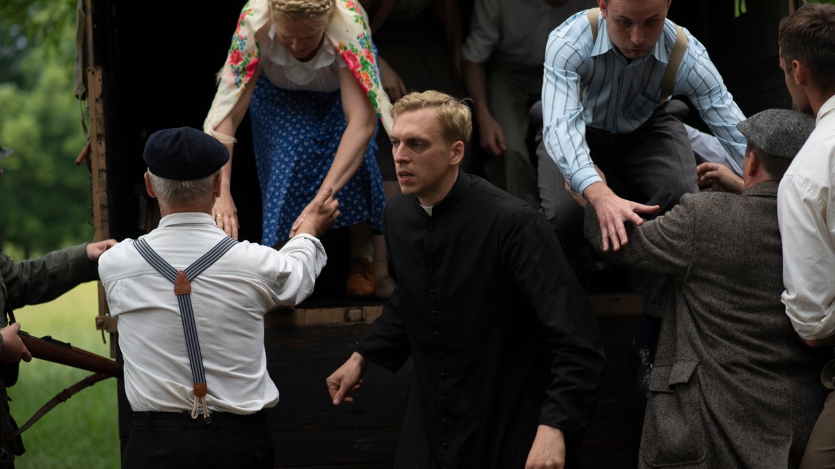 Na planie filmu „Powstanie Kardynała”