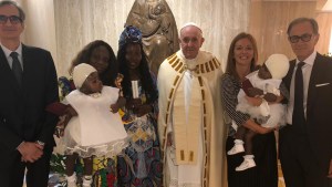 WEB3;POPE;FRANCIS;TWINS;AFRICA;KS01