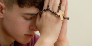 Koronka do miłosierdzia Bożego: koło ratunkowe i kieszonkowa Eucharystia