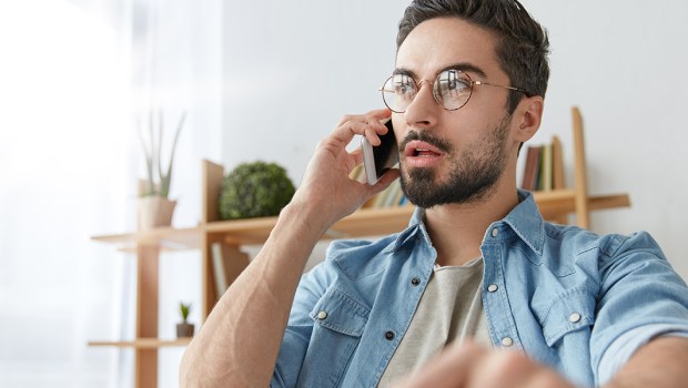 ROZMOWA PRZEZ TELEFON