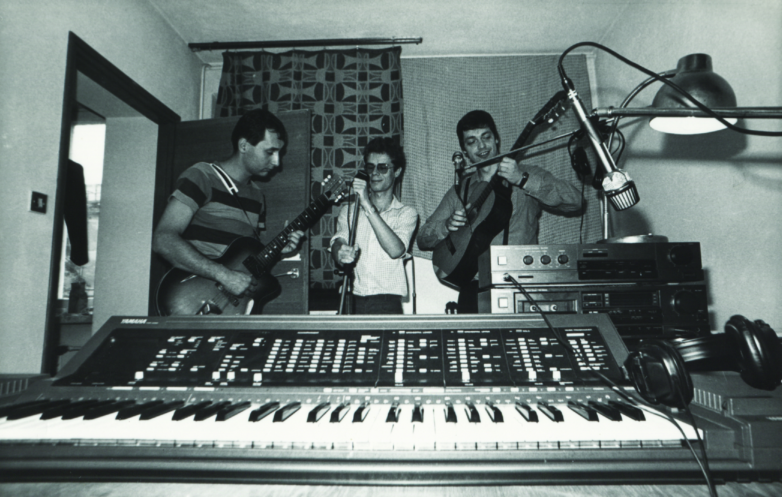 {"rendered":"[GALERIA] Niepublikowane zdj\u0119cia ks. Piotra Pawlukiewicza"}