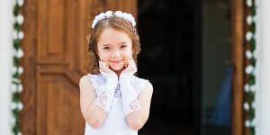 Indywidualna Pierwsza Komunia Święta: a może warto? Jak zorganizować, co zyskujemy, a co tracimy