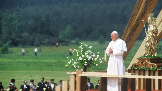 KORONACJA, LUDŹMIERZ