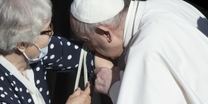 Papież ucałował jej numer obozowy. Kim jest pani Lidia?