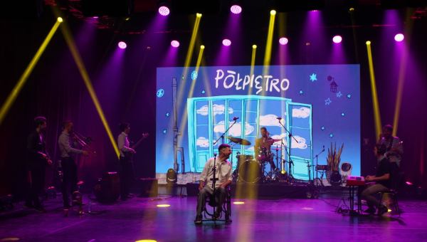 ZESPÓŁ PÓŁPIĘTRO