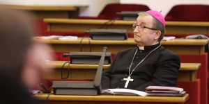 Watykan ukarał bp. Stefana Regmunta za zaniedbania dot. wykorzystania małoletnich przez księży