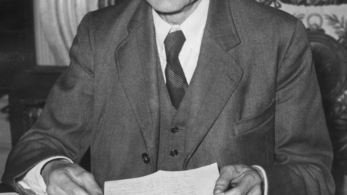 ROBERT SCHUMAN