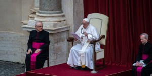 Papież: „Jezus na krzyżu modlił się za mnie”. Każdy z nas może to powiedzieć