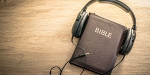 Jak słuchać i usłyszeć Boga? On ma różne sposoby na komunikowanie się ze mną
